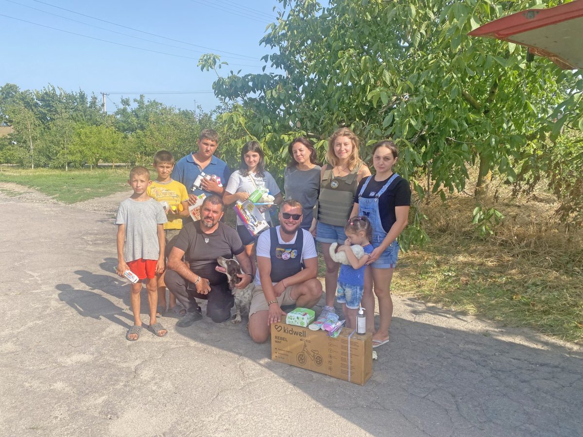 Distribution of basic aid supplies to the still suffering population in the Kherson region.